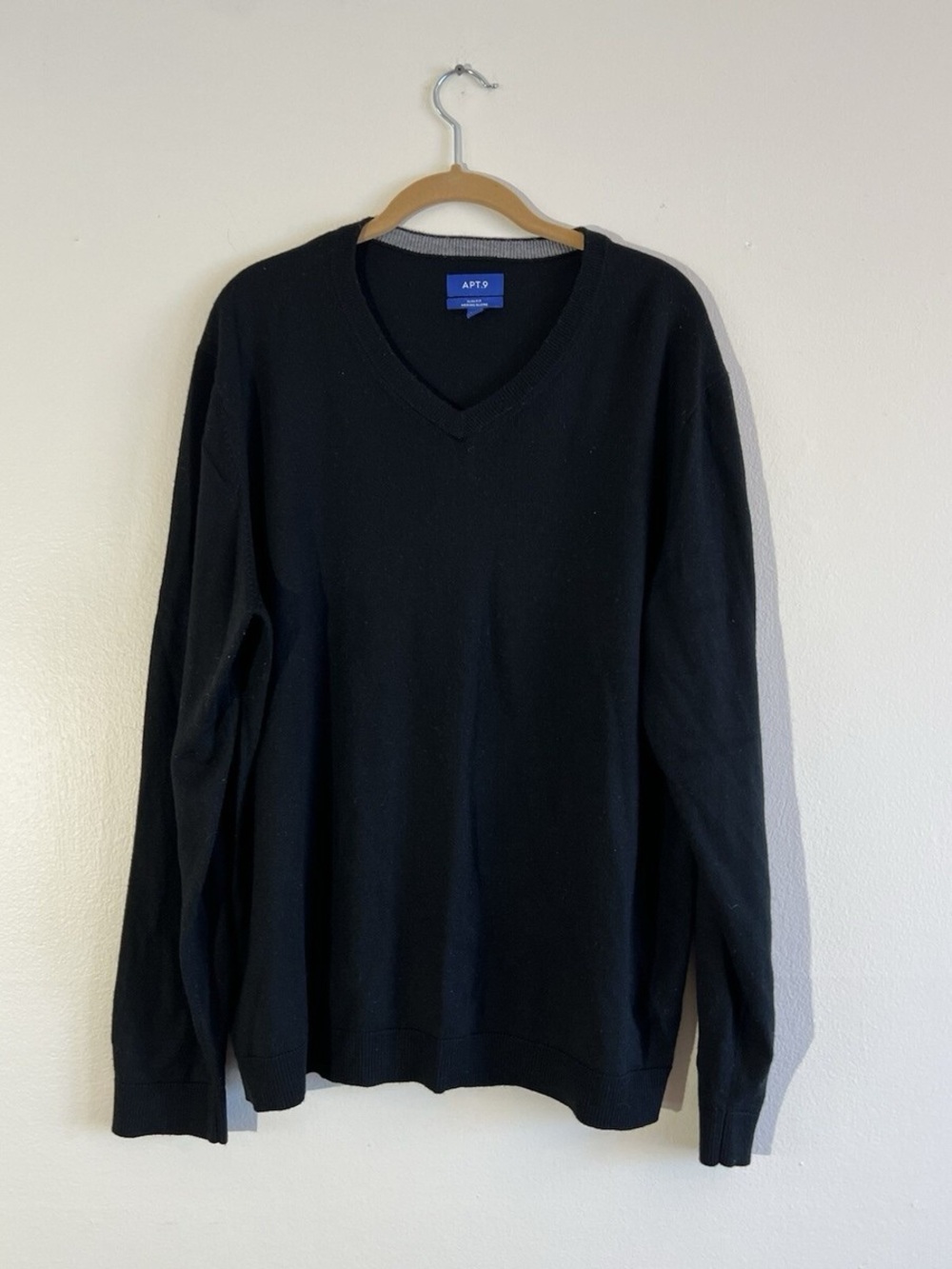Apt. 9 Men's Black V-Neck Pullover Sweater